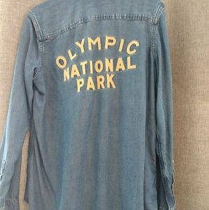 Eddie Bauer "Olympic National Park" soft chambray
